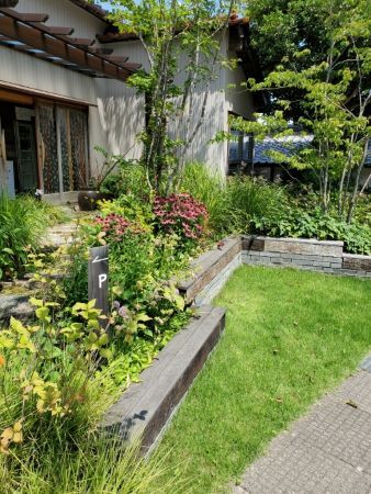 ギャラリーのガーデン